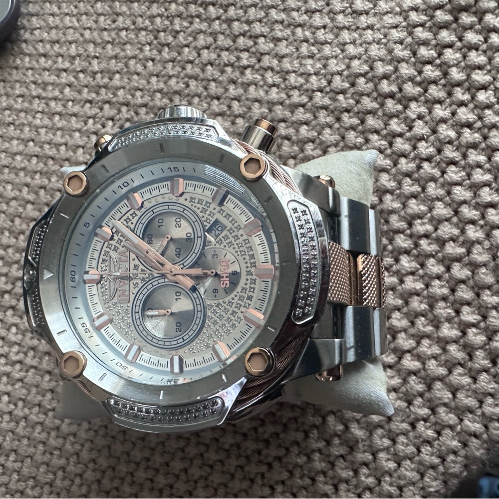 Luxury Silver and Gold Men's Watch